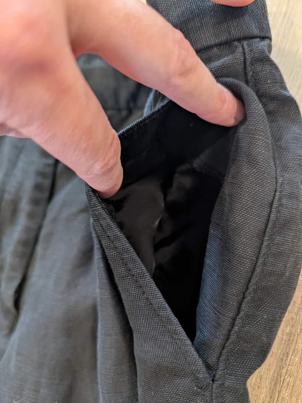 Aritzia Wilfred Black Wide-Leg High-Rise Linen-Blend Pants - Picture 7 of 9